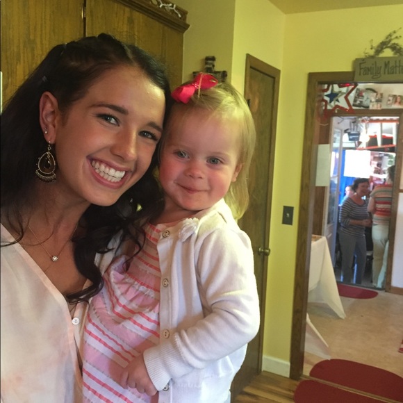 Meet your Posher, Bria - Picture 1 of 2